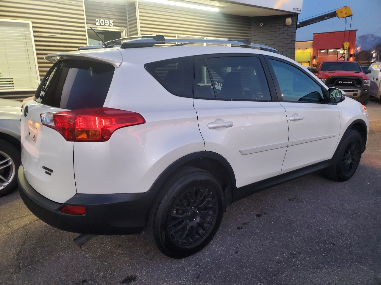 Toyota RAV4 AWD 4dr Limited (Natl) 2014
