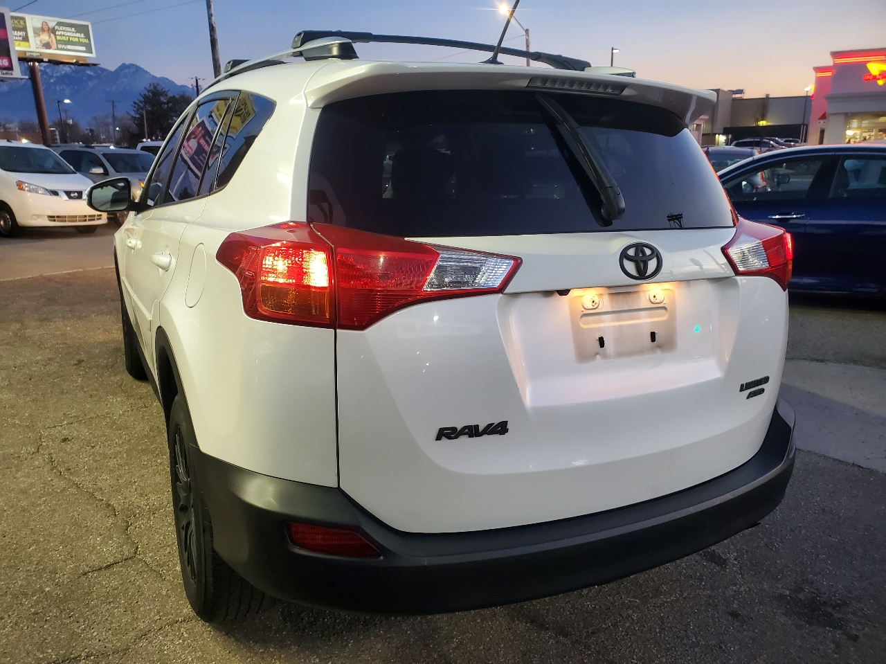 Toyota RAV4 AWD 4dr Limited (Natl) 2014
