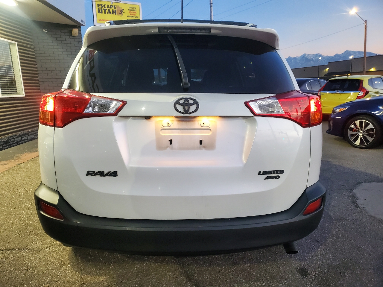 Toyota RAV4 AWD 4dr Limited (Natl) 2014