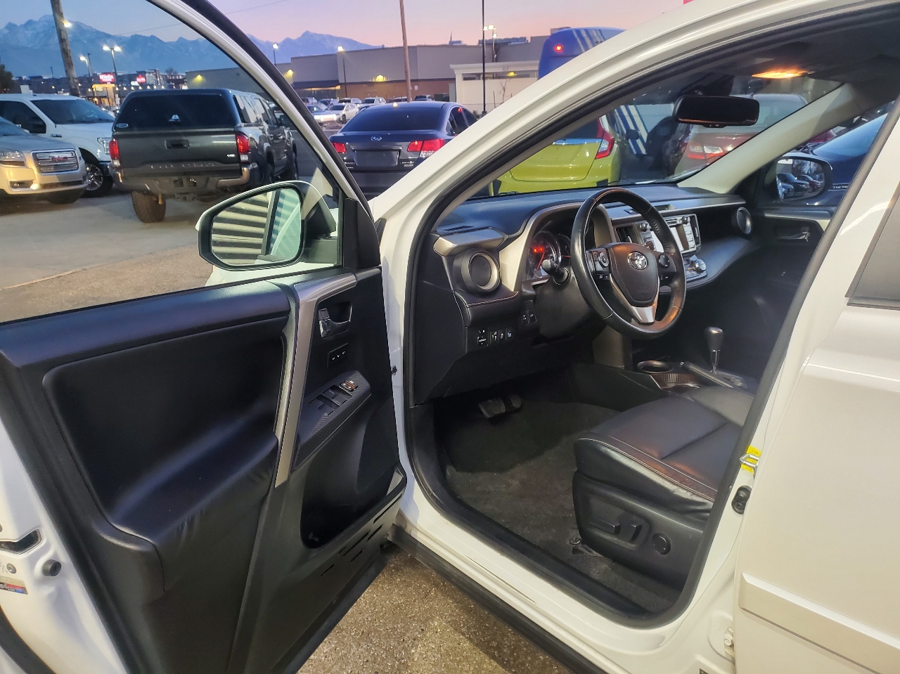 Toyota RAV4 AWD 4dr Limited (Natl) 2014