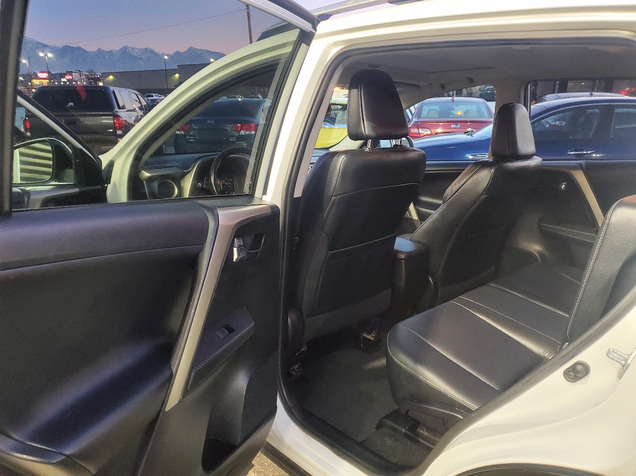 Toyota RAV4 AWD 4dr Limited (Natl) 2014