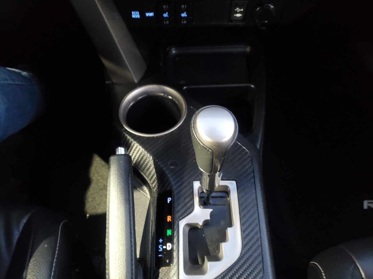 Toyota RAV4 AWD 4dr Limited (Natl) 2014