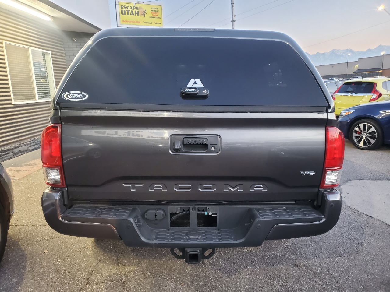 Toyota Tacoma 4WD TRD Off Road Double Cab 6' Bed AT (Natl) 2019