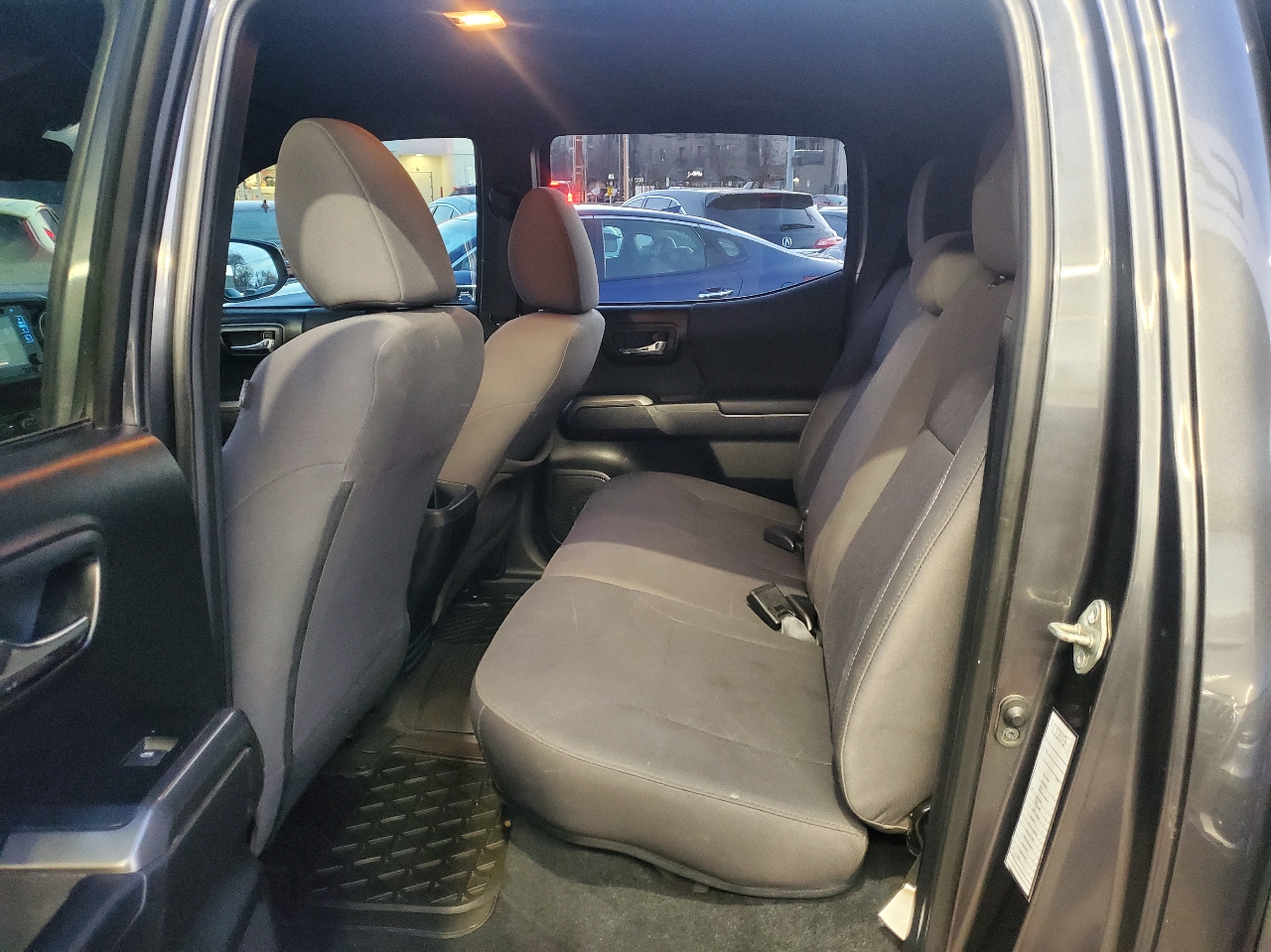 Toyota Tacoma 4WD TRD Off Road Double Cab 6' Bed AT (Natl) 2019