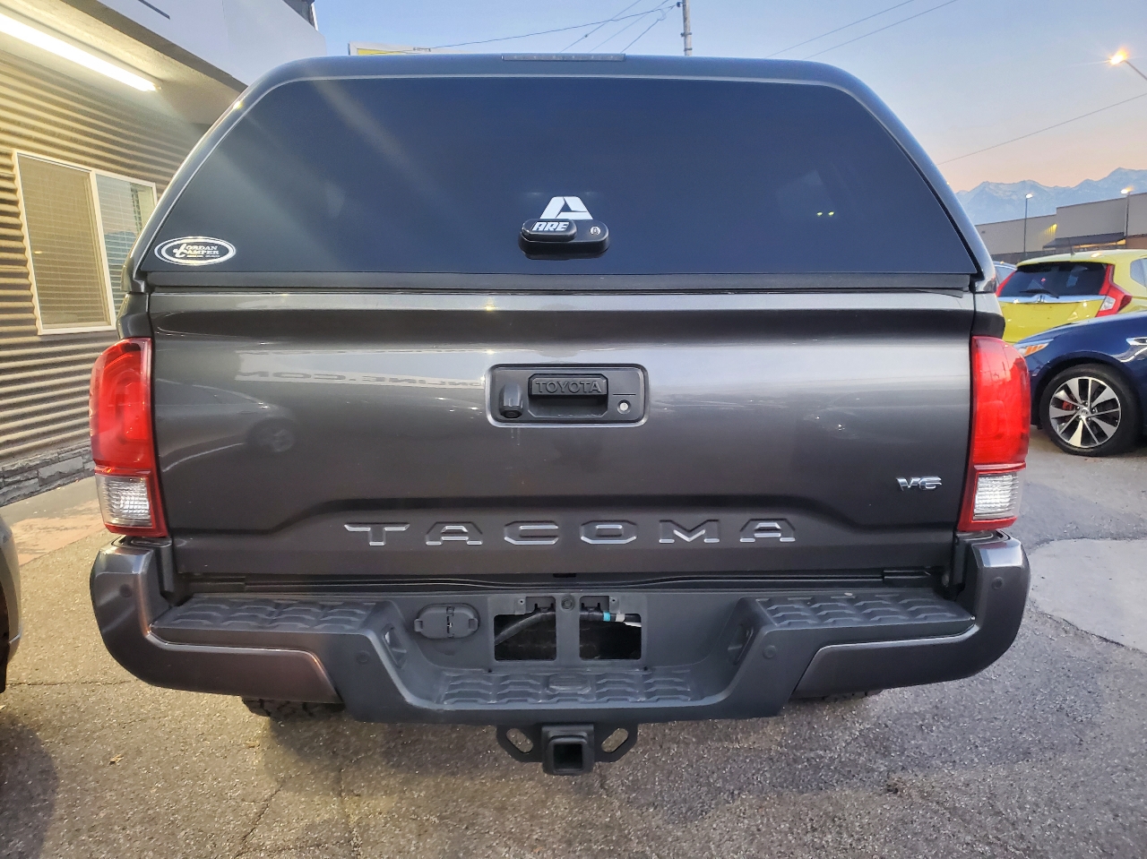 Toyota Tacoma 4WD TRD Off Road Double Cab 6' Bed AT (Natl) 2019