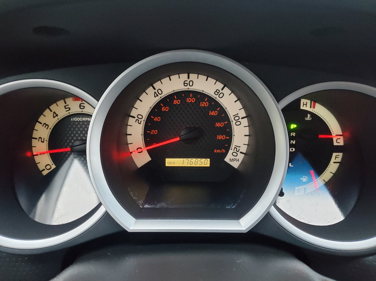 Toyota Tacoma 4WD Access V6 MT (Natl) 2011