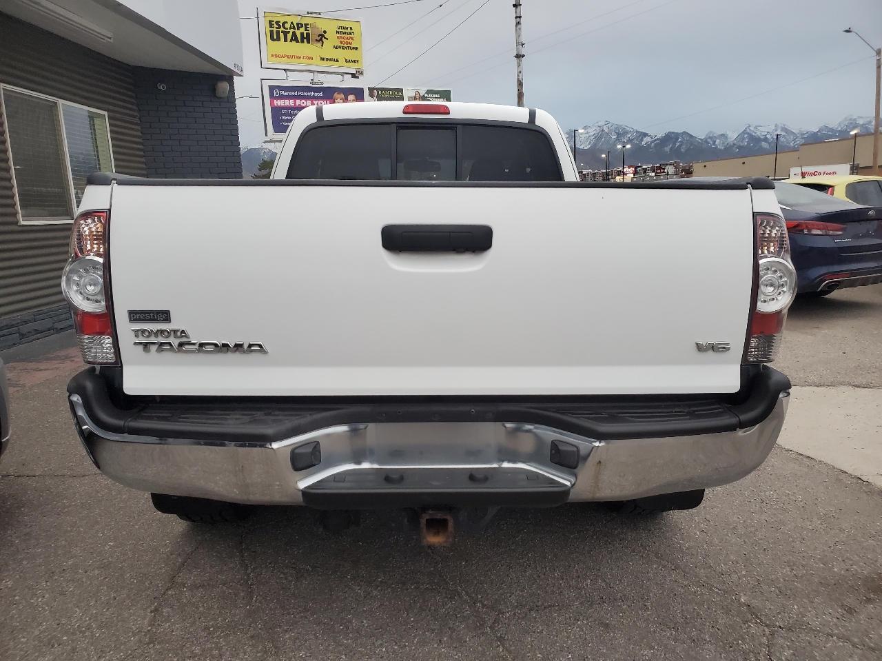 Toyota Tacoma 4WD Access V6 MT (Natl) 2011