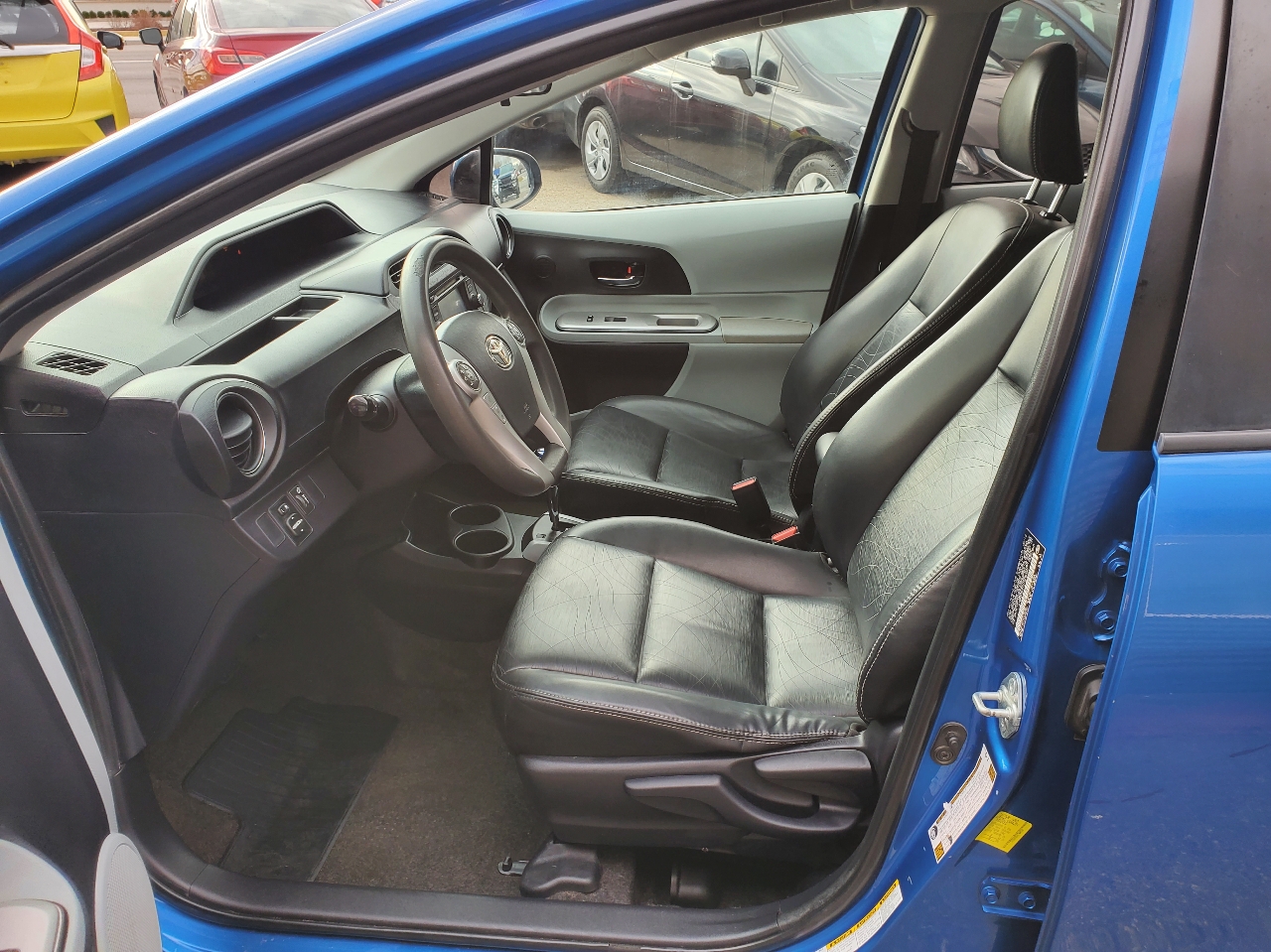 Toyota Prius c 5dr HB Four (Natl) 2012