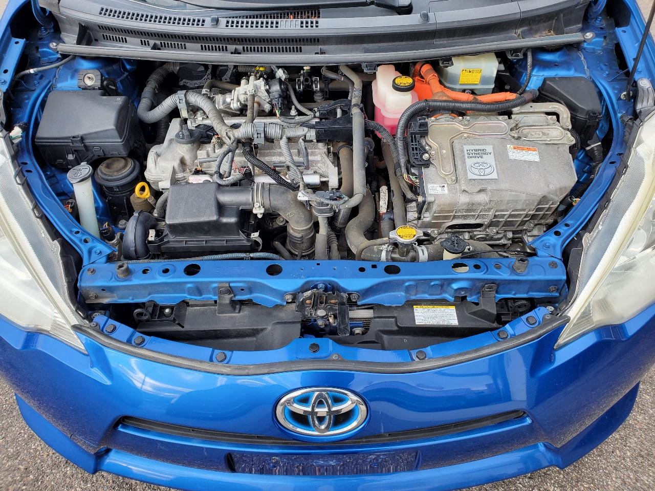 Toyota Prius c 5dr HB Four (Natl) 2012