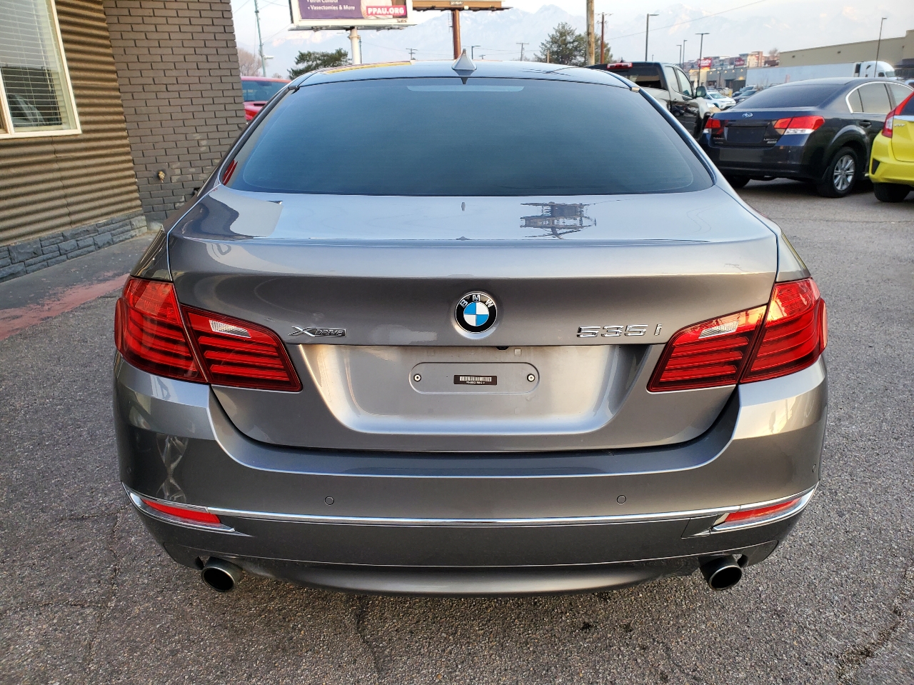 BMW 5 Series 4dr Sdn 535i xDrive AWD 2015