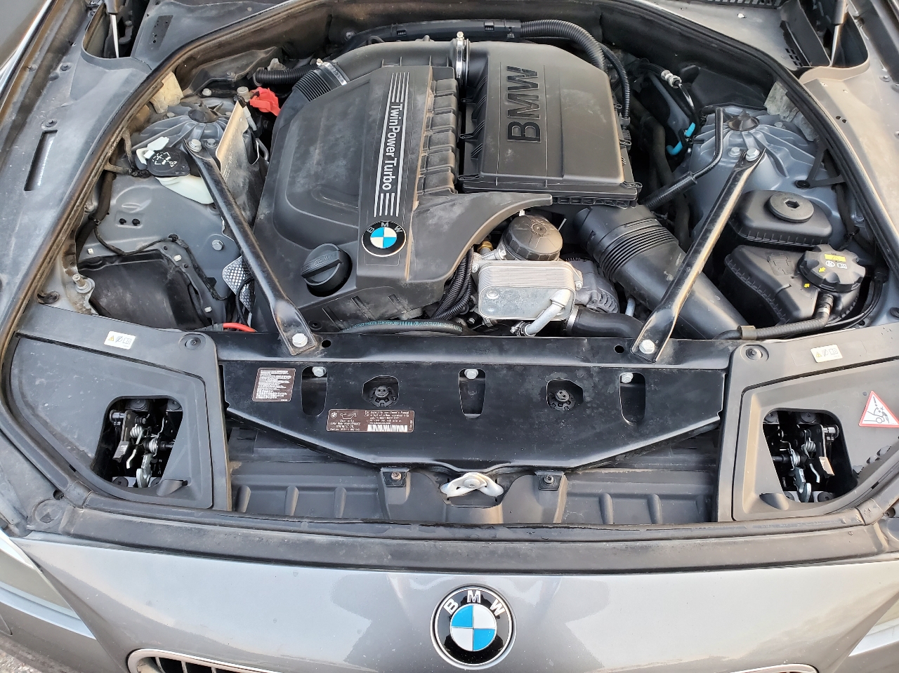 BMW 5 Series 4dr Sdn 535i xDrive AWD 2015