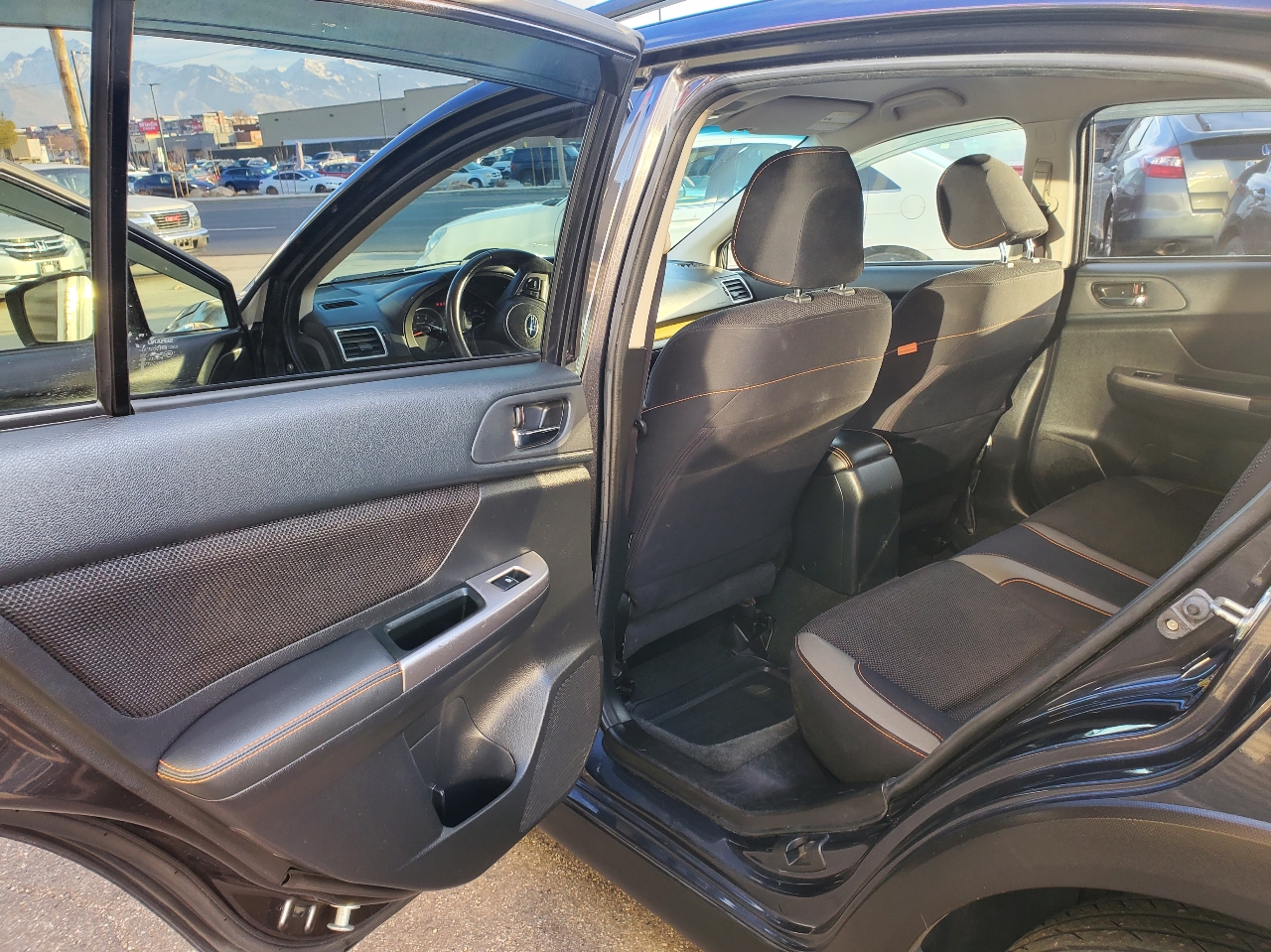 Subaru Crosstrek 5dr Man 2.0i Premium 2016