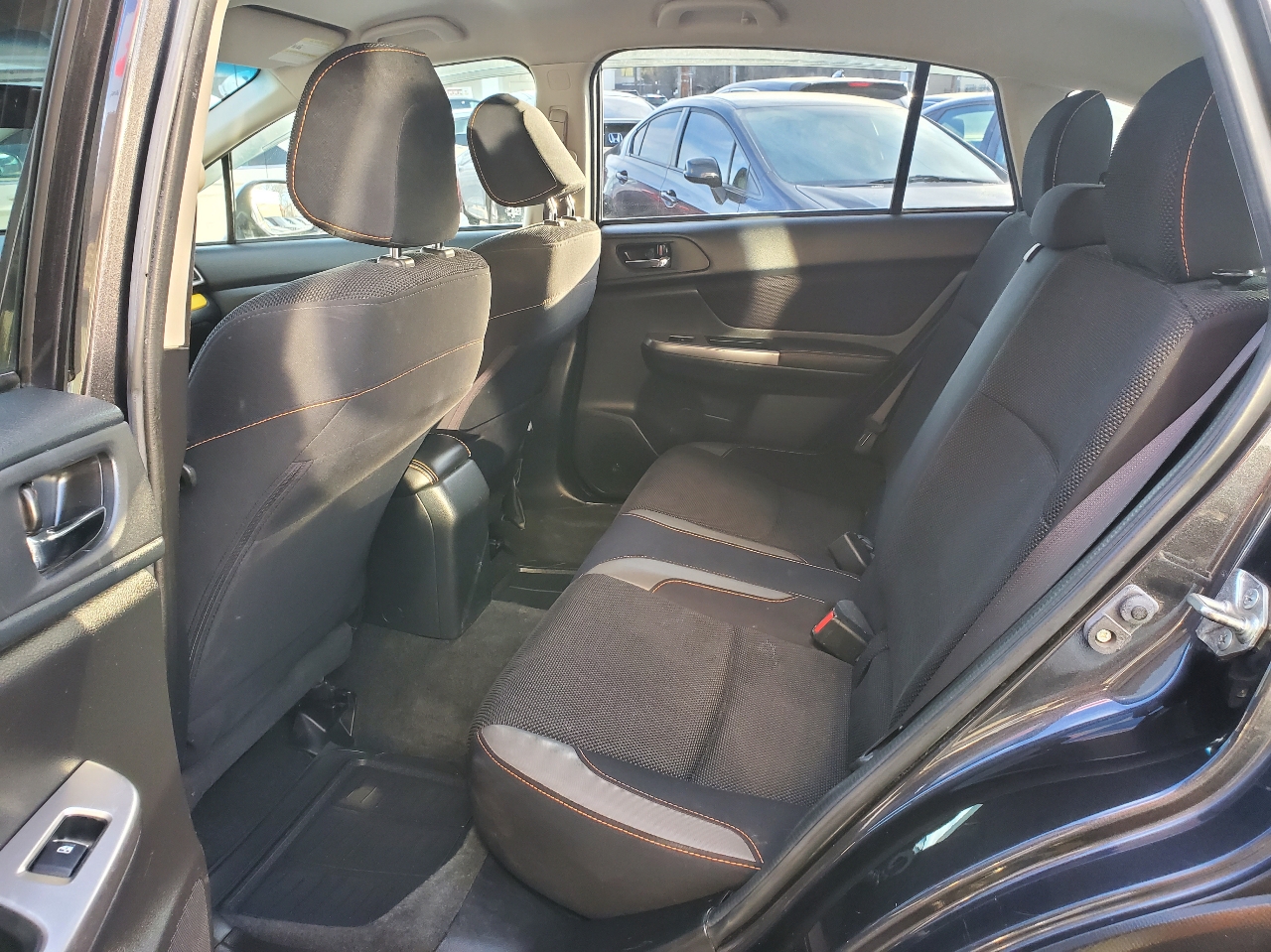 Subaru Crosstrek 5dr Man 2.0i Premium 2016