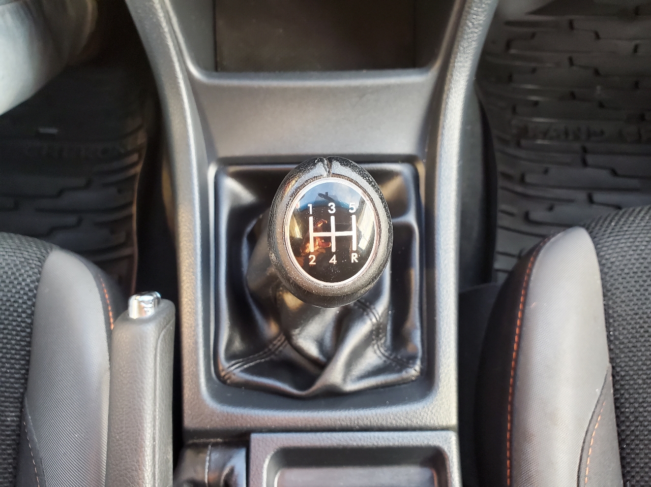 Subaru Crosstrek 5dr Man 2.0i Premium 2016