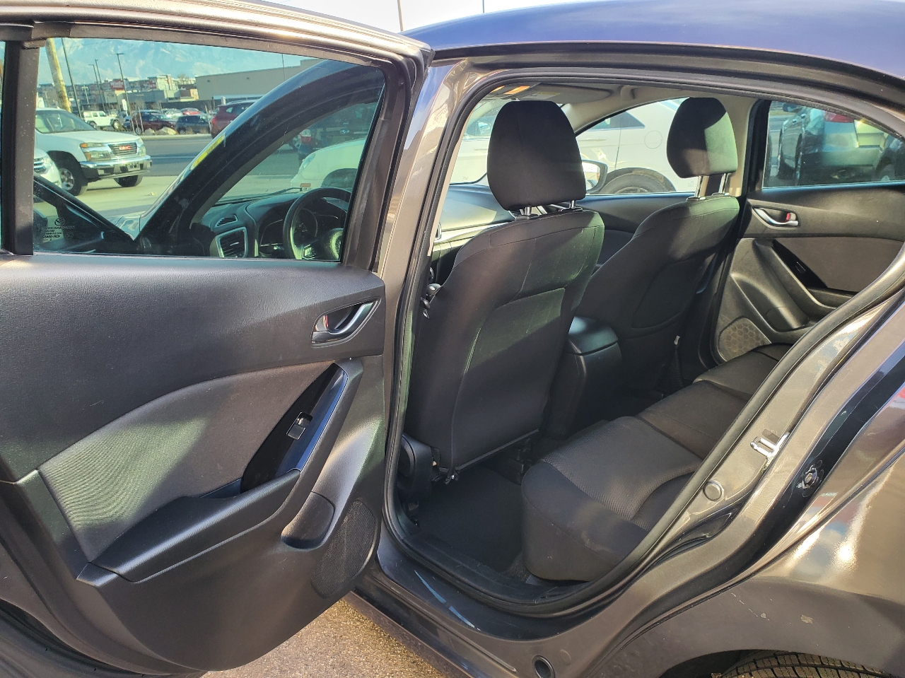 Mazda Mazda3 4-Door Sport Auto 2017