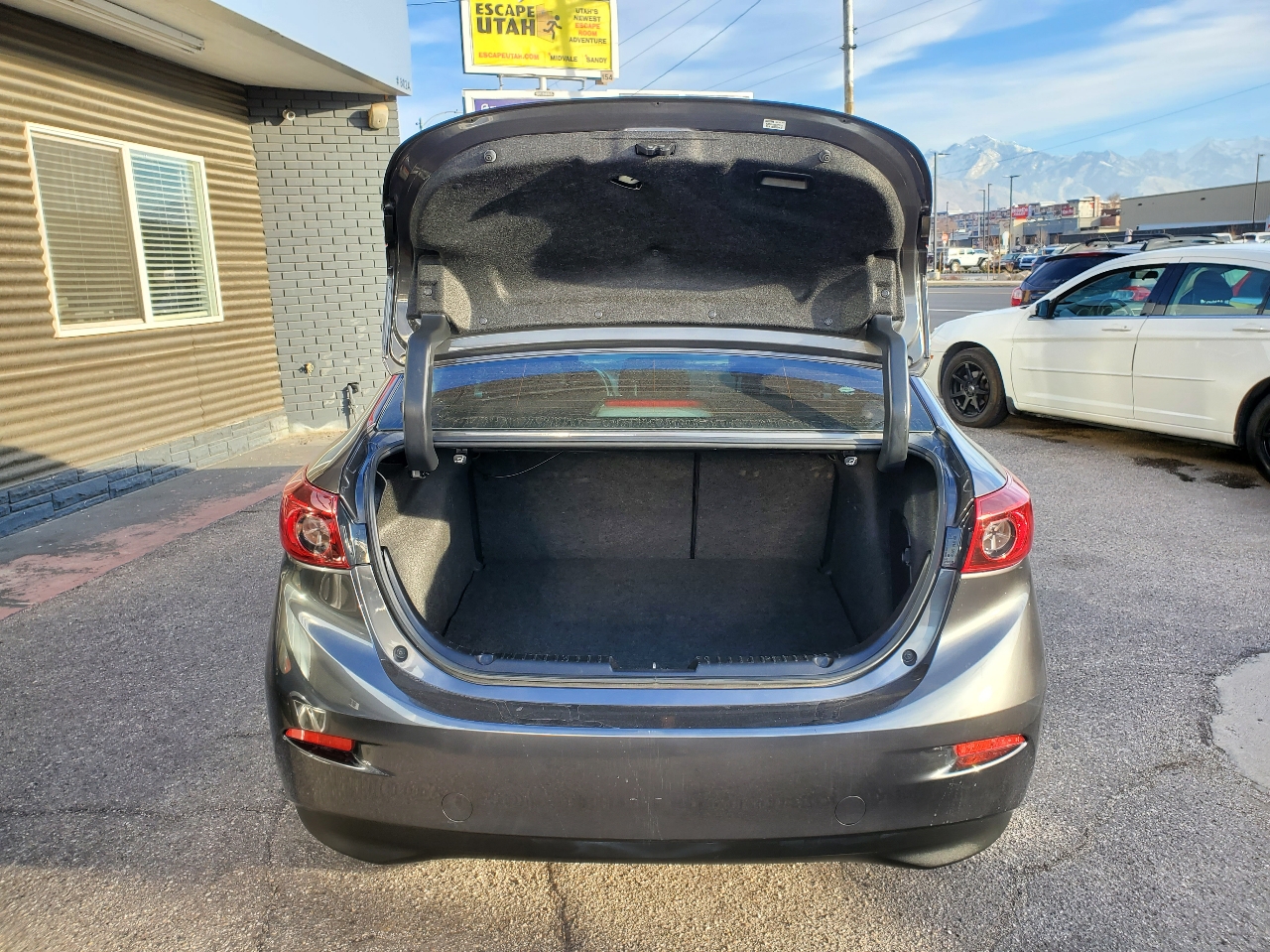 Mazda Mazda3 4-Door Sport Auto 2017