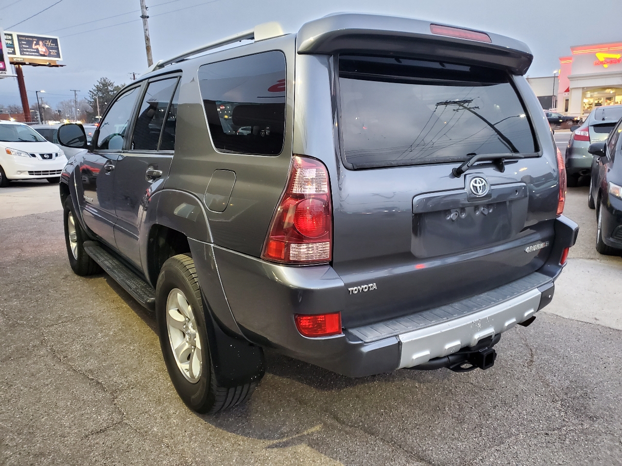 Toyota 4Runner 4dr SR5 V8 Auto 4WD (Natl) 2005