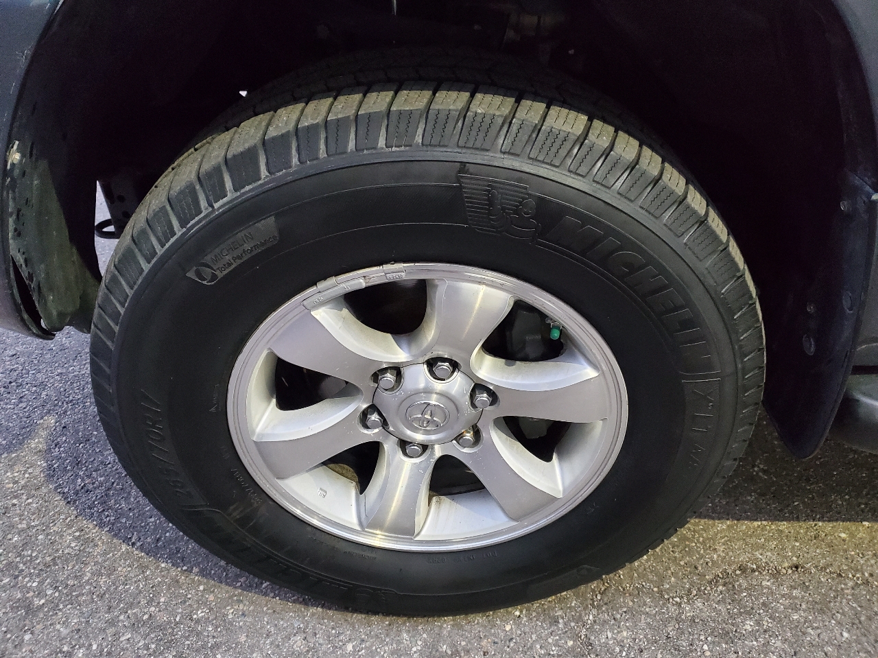 Toyota 4Runner 4dr SR5 V8 Auto 4WD (Natl) 2005