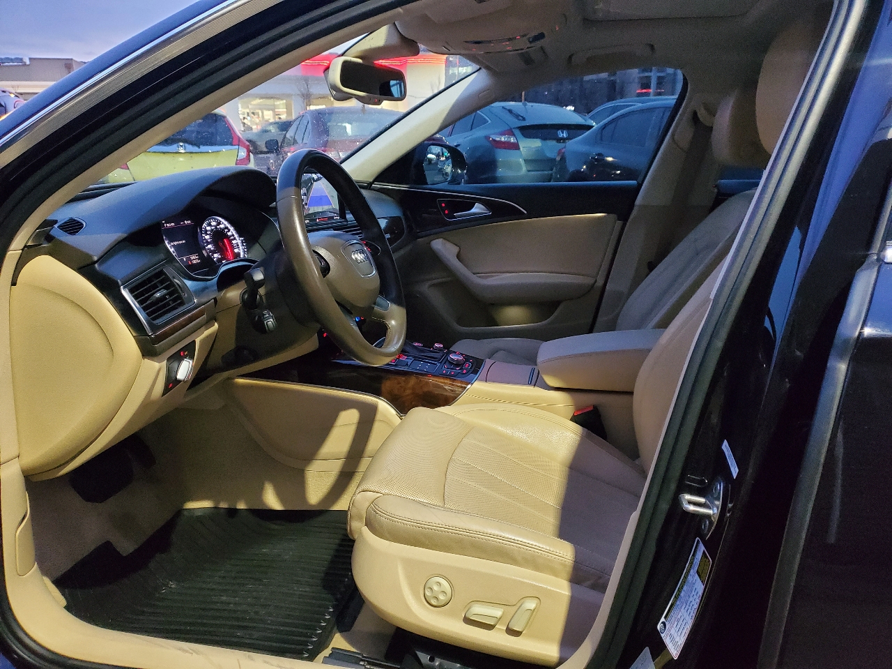 Audi A6 4dr Sdn quattro 3.0T Prestige 2012