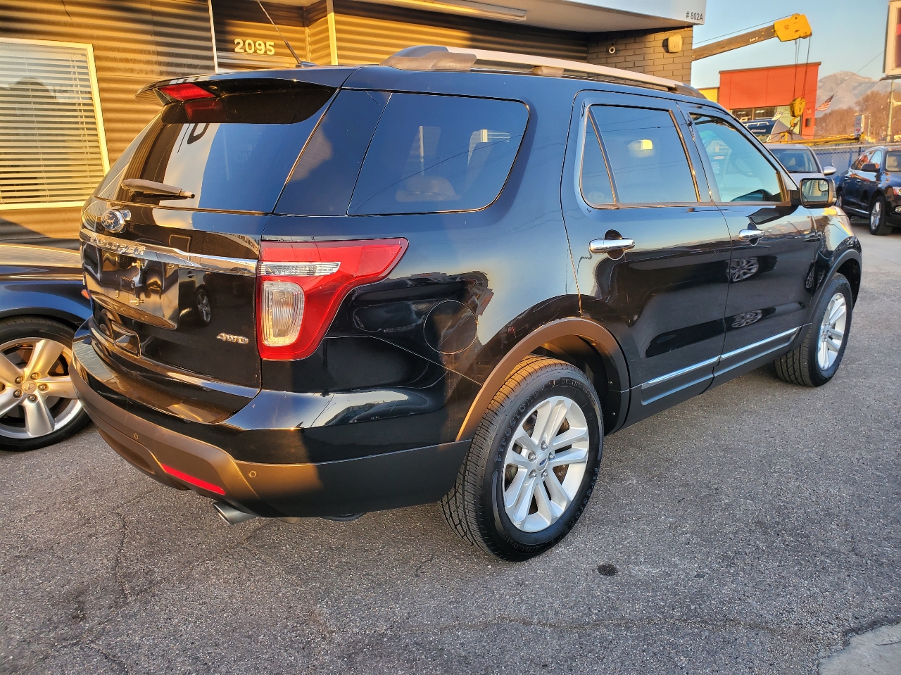 Ford Explorer 4WD 4dr XLT 2012