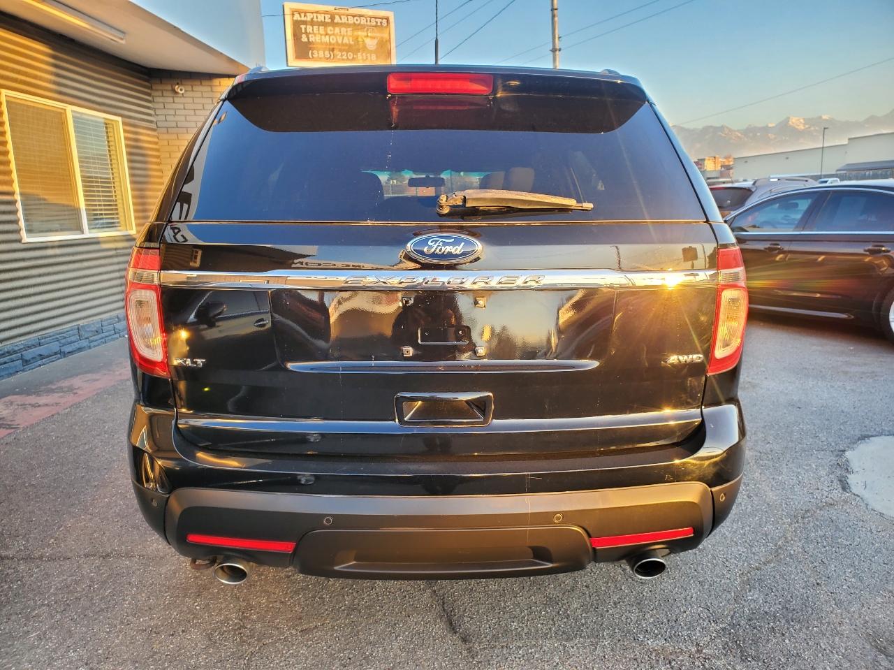Ford Explorer 4WD 4dr XLT 2012