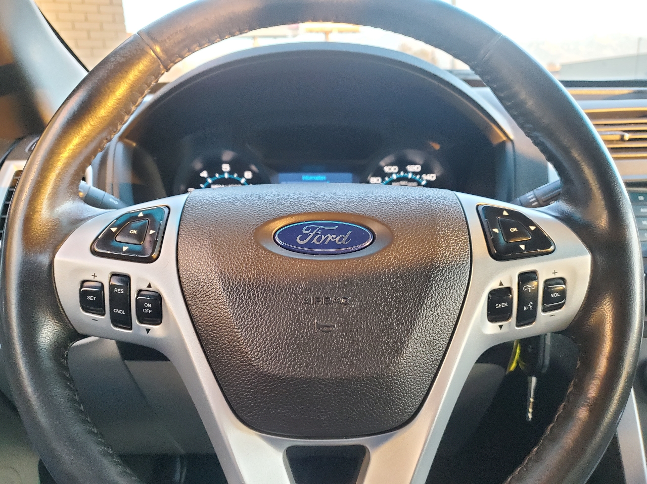 Ford Explorer 4WD 4dr XLT 2012