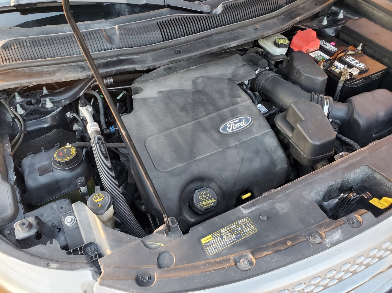 Ford Explorer 4WD 4dr XLT 2012