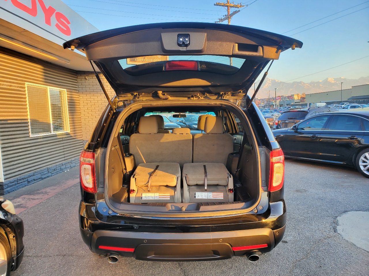 Ford Explorer 4WD 4dr XLT 2012