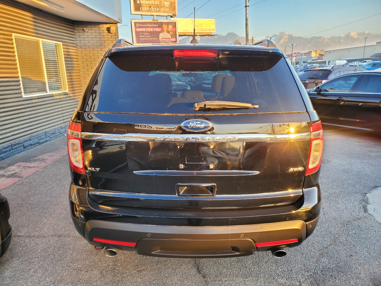 Ford Explorer 4WD 4dr XLT 2012