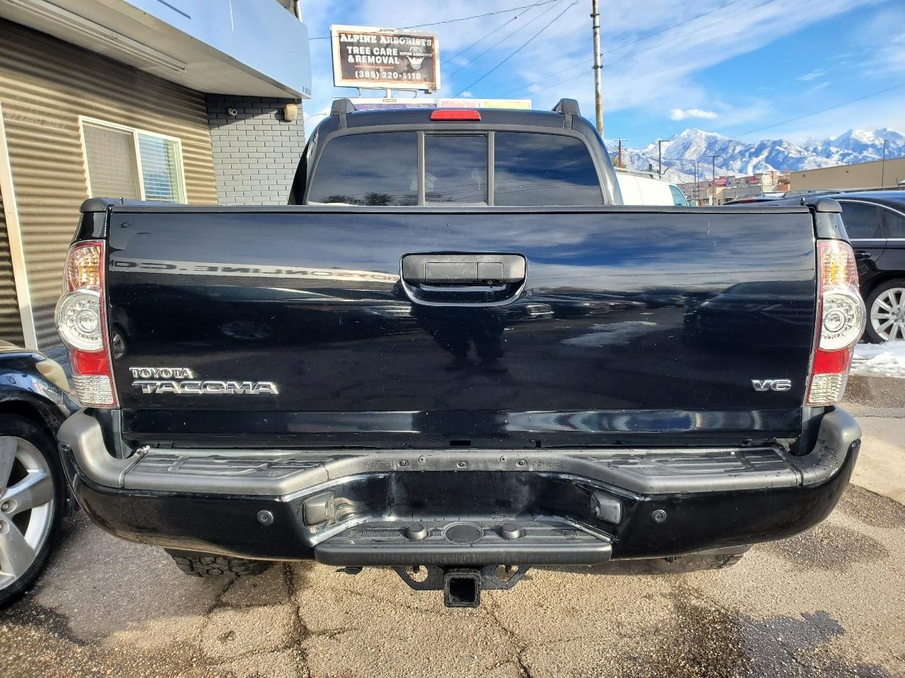 Toyota Tacoma 4WD Double Cab LB V6 AT (Natl) 2014