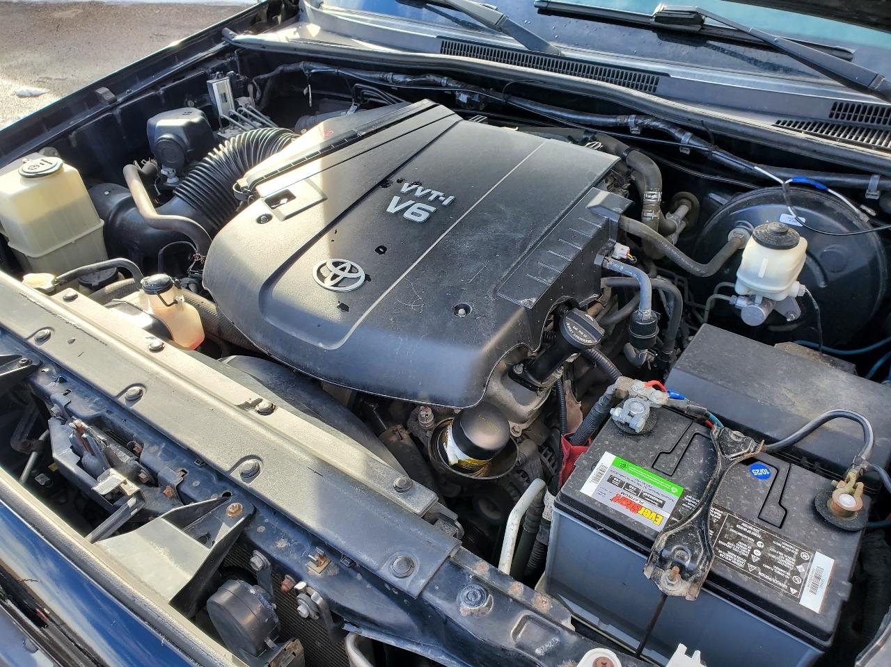 Toyota Tacoma 4WD Double Cab LB V6 AT (Natl) 2014