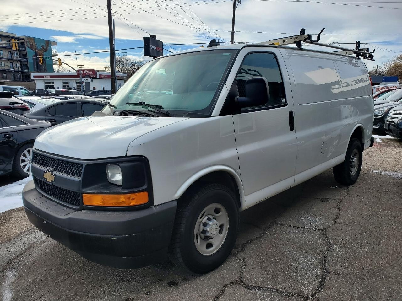 Chevrolet Express Cargo Van RWD 2500 135" 2017