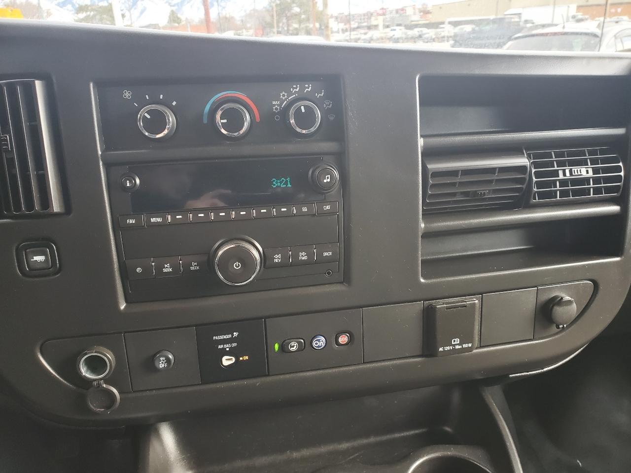 Chevrolet Express Cargo Van RWD 2500 135" 2017