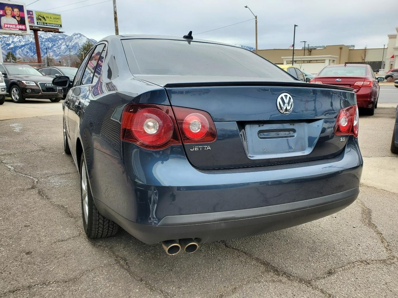 Volkswagen Jetta Sedan 4dr Auto Limited 2010