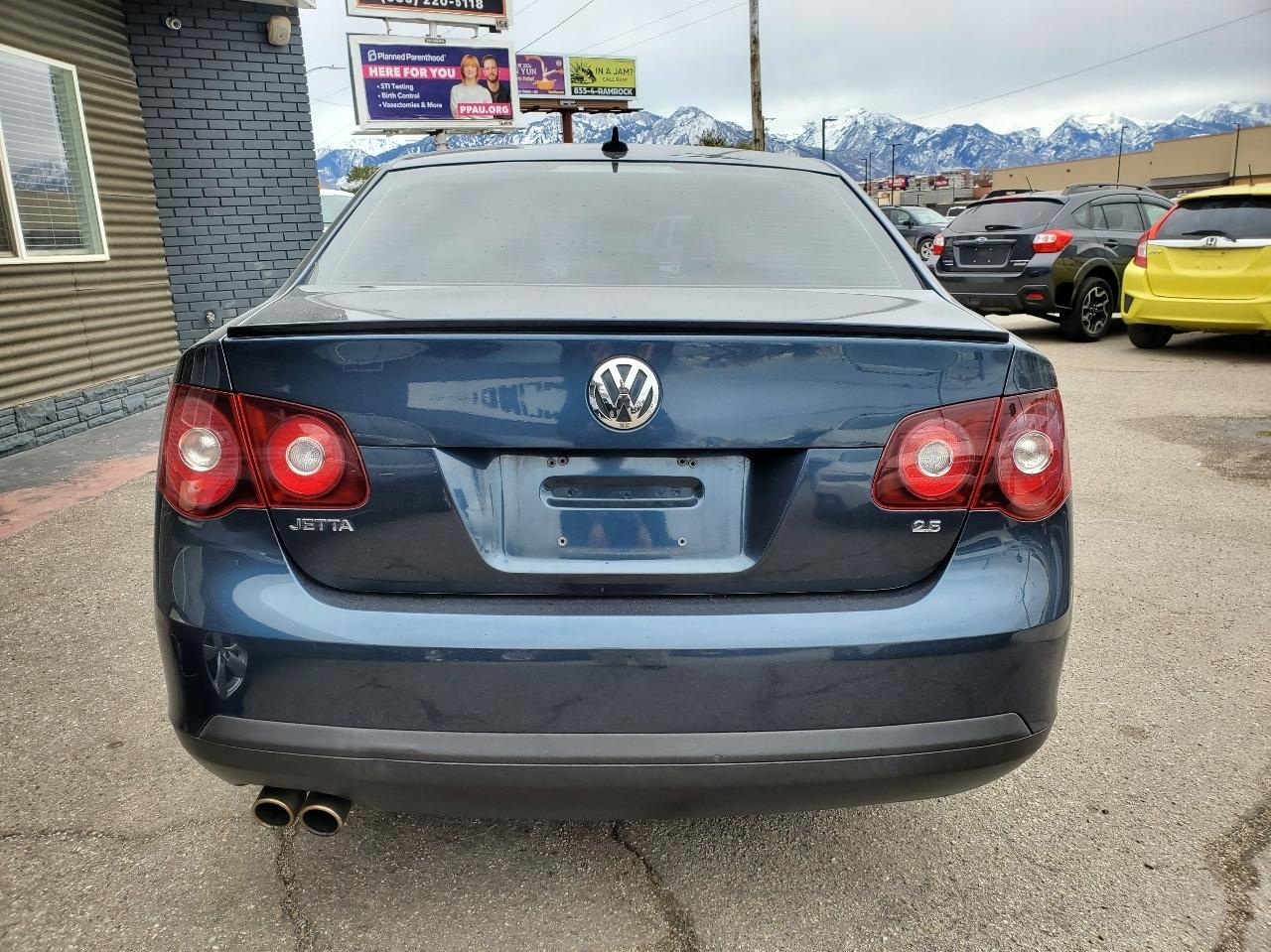 Volkswagen Jetta Sedan 4dr Auto Limited 2010