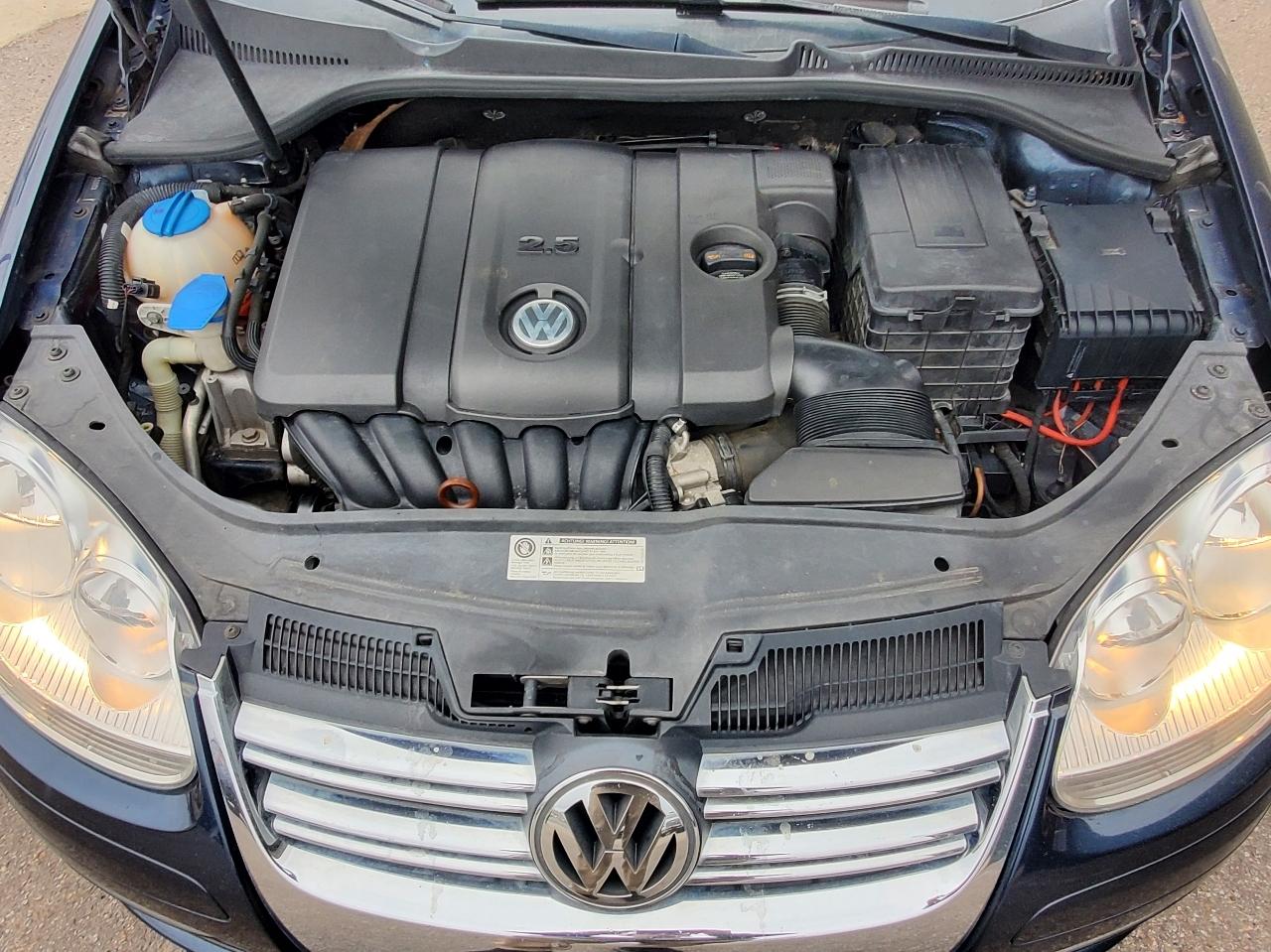 Volkswagen Jetta Sedan 4dr Auto Limited 2010