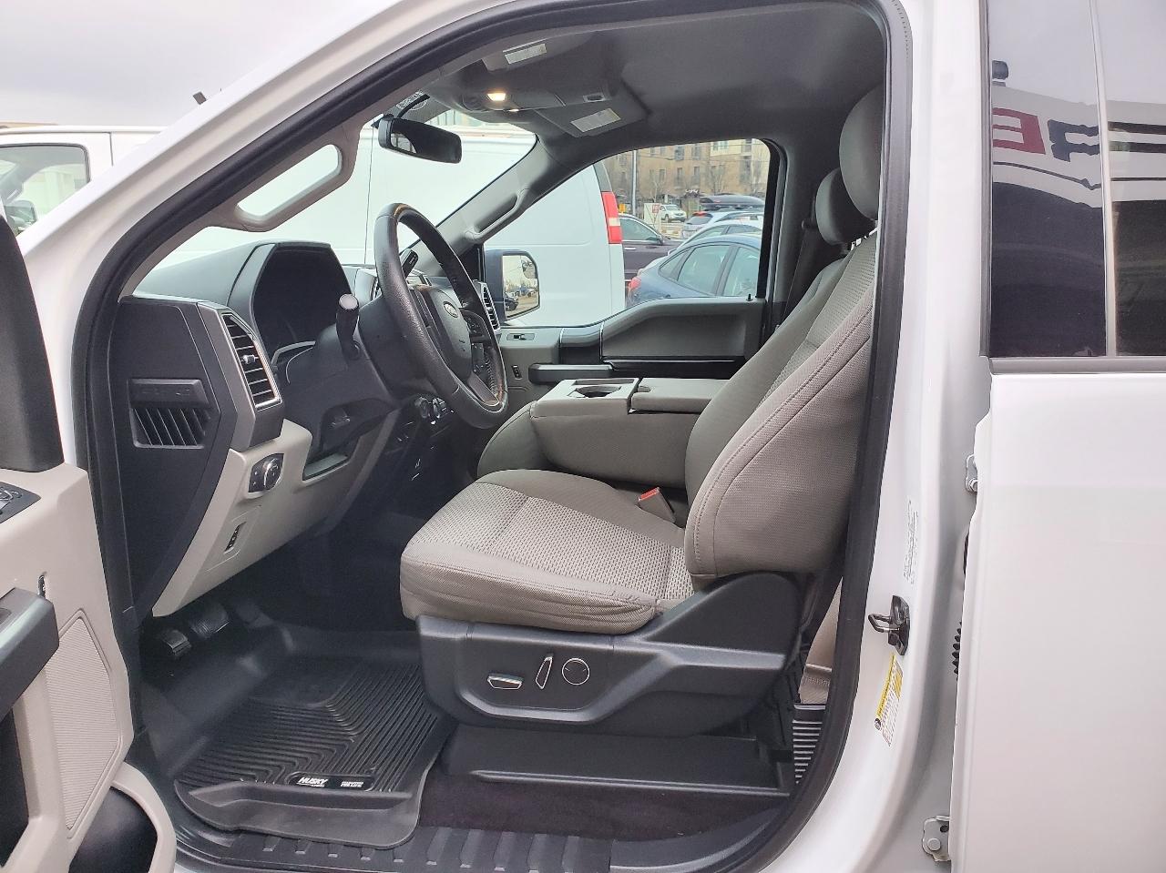 Ford F-150 4WD SuperCrew 145" XLT 2016