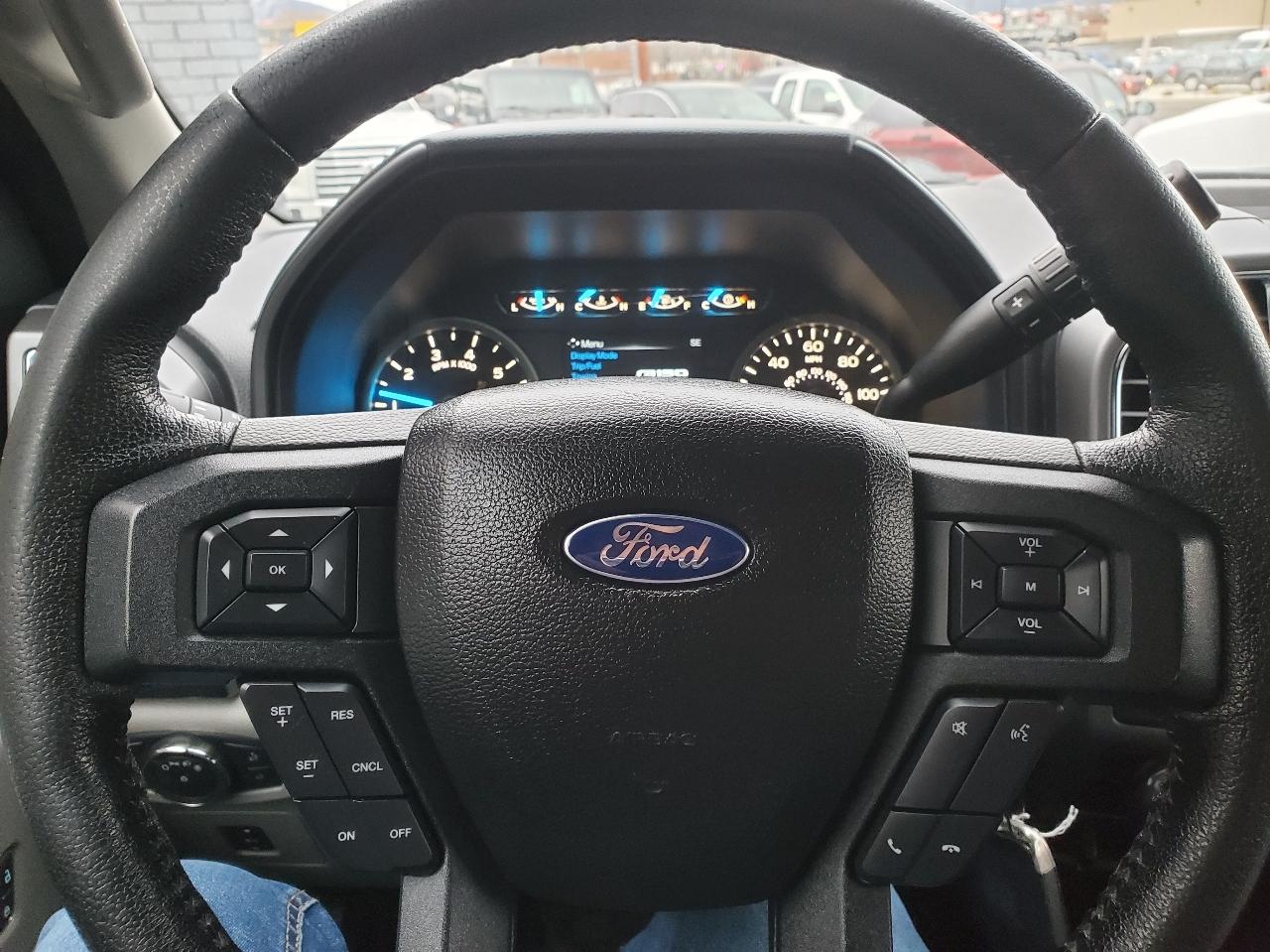 Ford F-150 4WD SuperCrew 145" XLT 2016