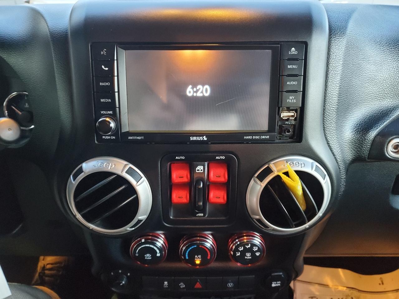 Jeep Wrangler Sahara  2018