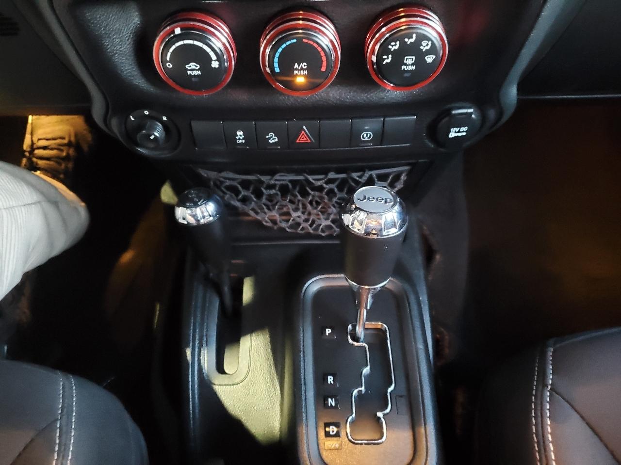 Jeep Wrangler Sahara  2018