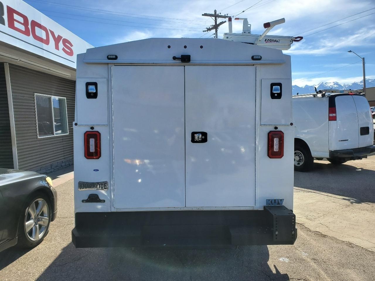 Ford Transit Cutaway T-350 RWD DRW 138" WB 9950 GVWR 2020