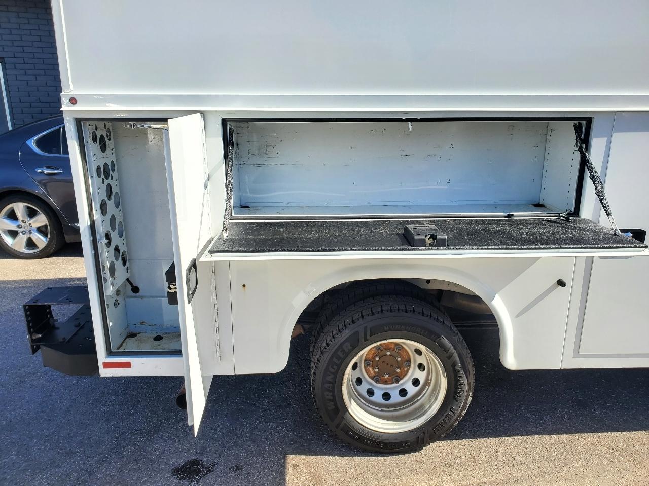 Ford Transit Cutaway T-350 RWD DRW 138" WB 9950 GVWR 2020