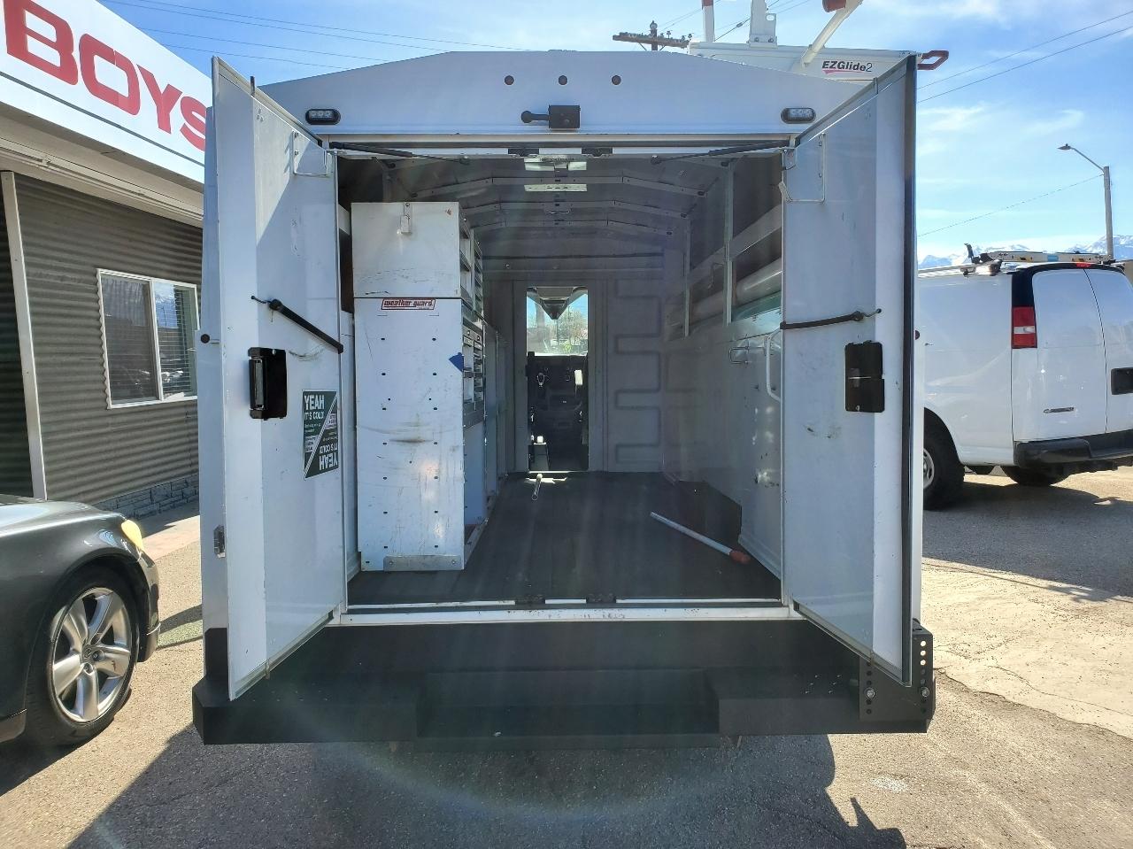 Ford Transit Cutaway T-350 RWD DRW 138" WB 9950 GVWR 2020