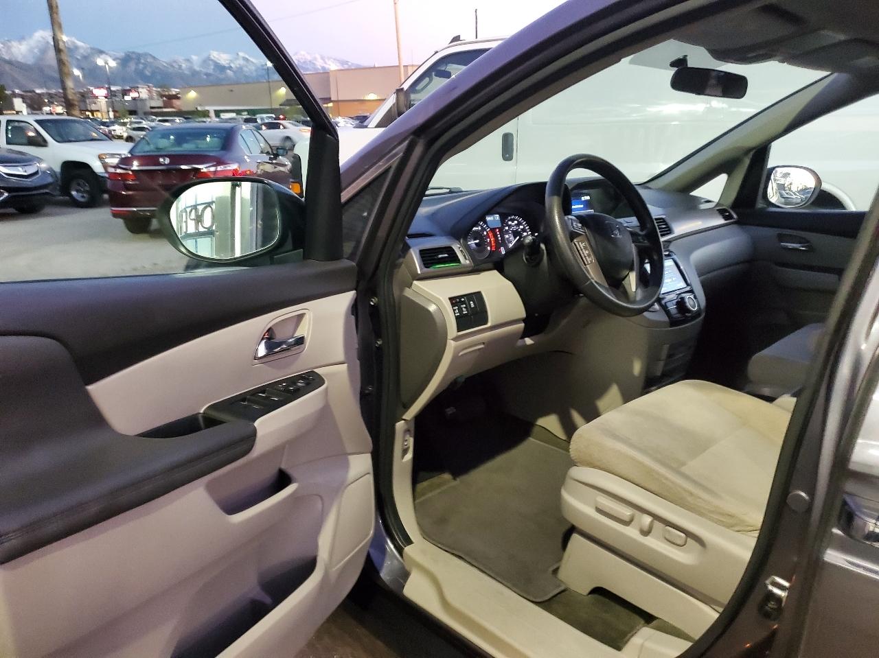 Honda Odyssey 5dr SE 2016