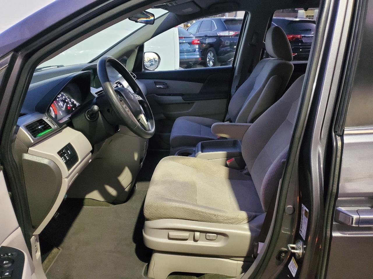 Honda Odyssey 5dr SE 2016