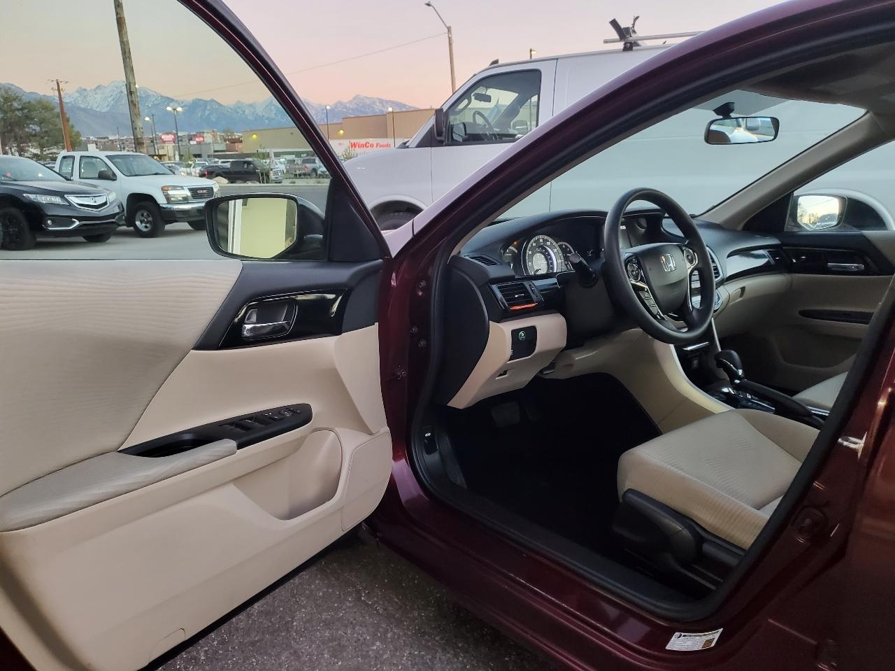 Honda Accord Sedan 4dr I4 CVT LX 2016