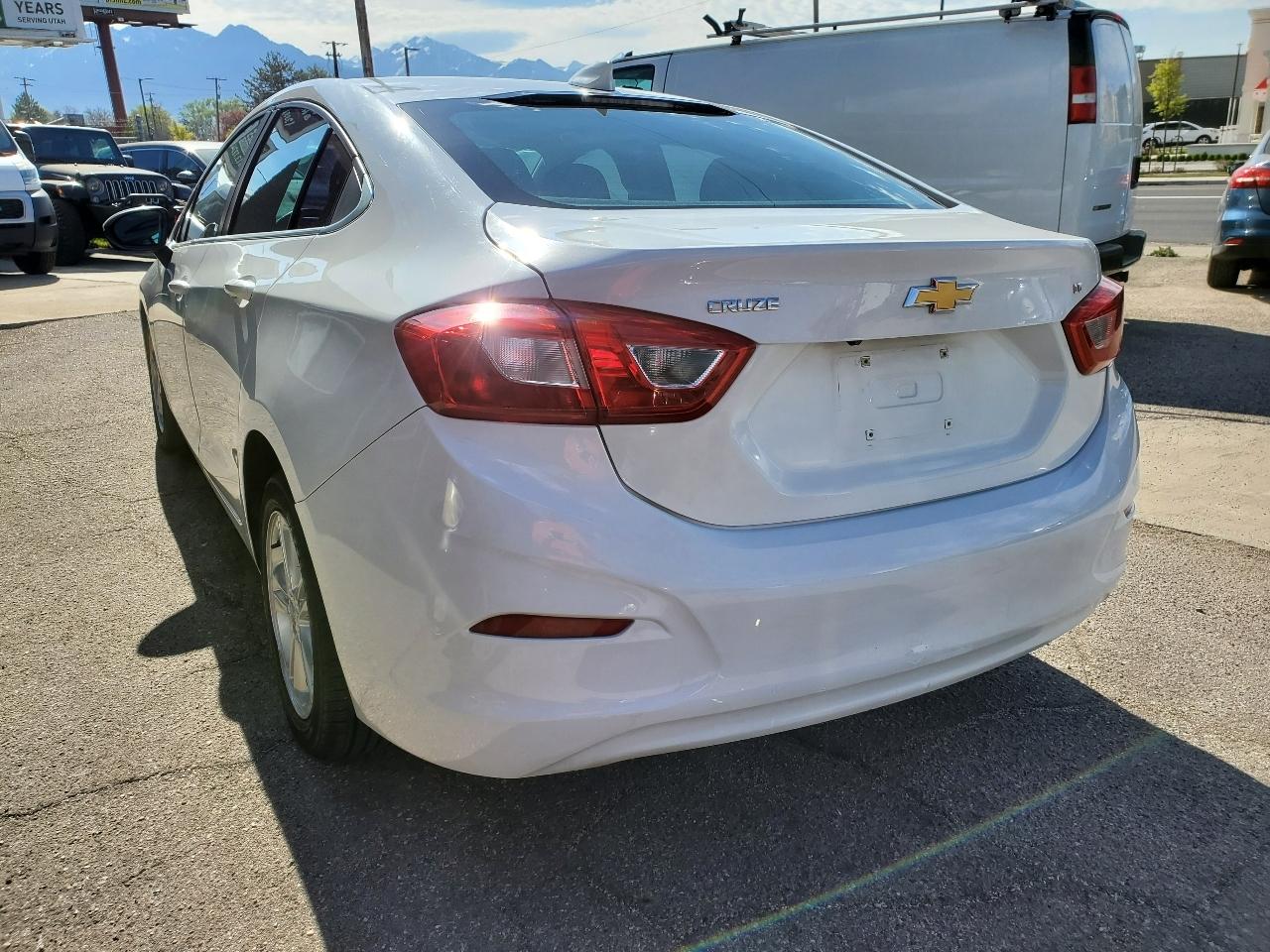 Chevrolet Cruze 4dr Sdn 1.4L LT w/1SD 2017