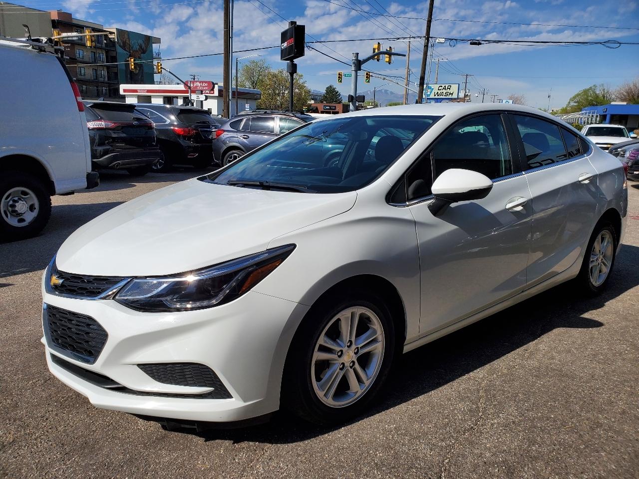 Chevrolet Cruze 4dr Sdn 1.4L LT w/1SD 2017