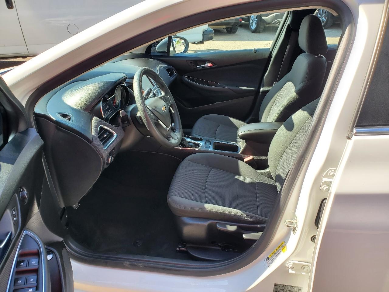 Chevrolet Cruze 4dr Sdn 1.4L LT w/1SD 2017