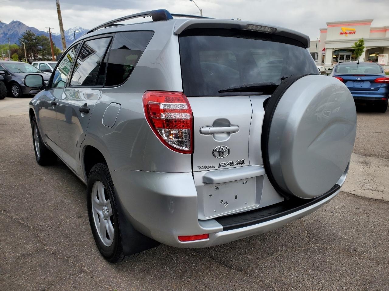 Toyota RAV4 4WD 4dr 4-cyl 4-Spd AT (Natl) 2009